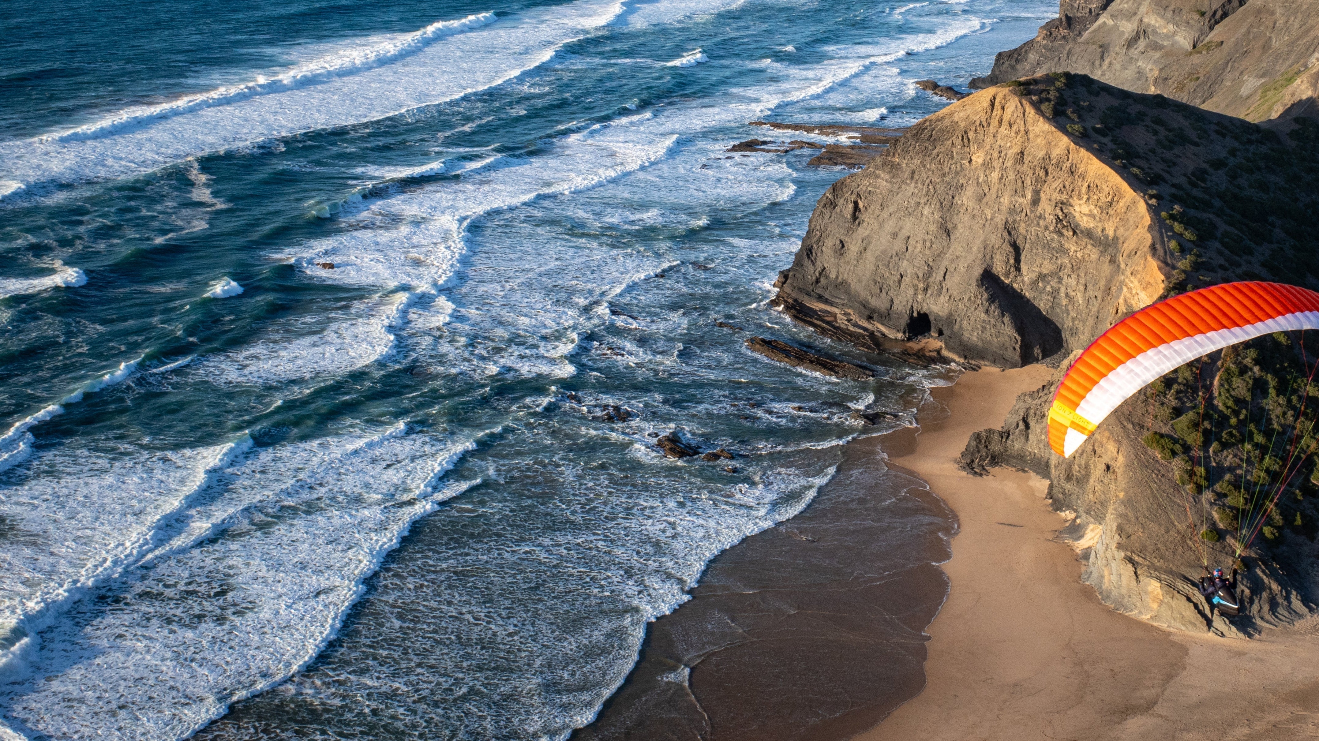 Portugal Gleitschirmreise: Sommer im Februar am Ende der Welt