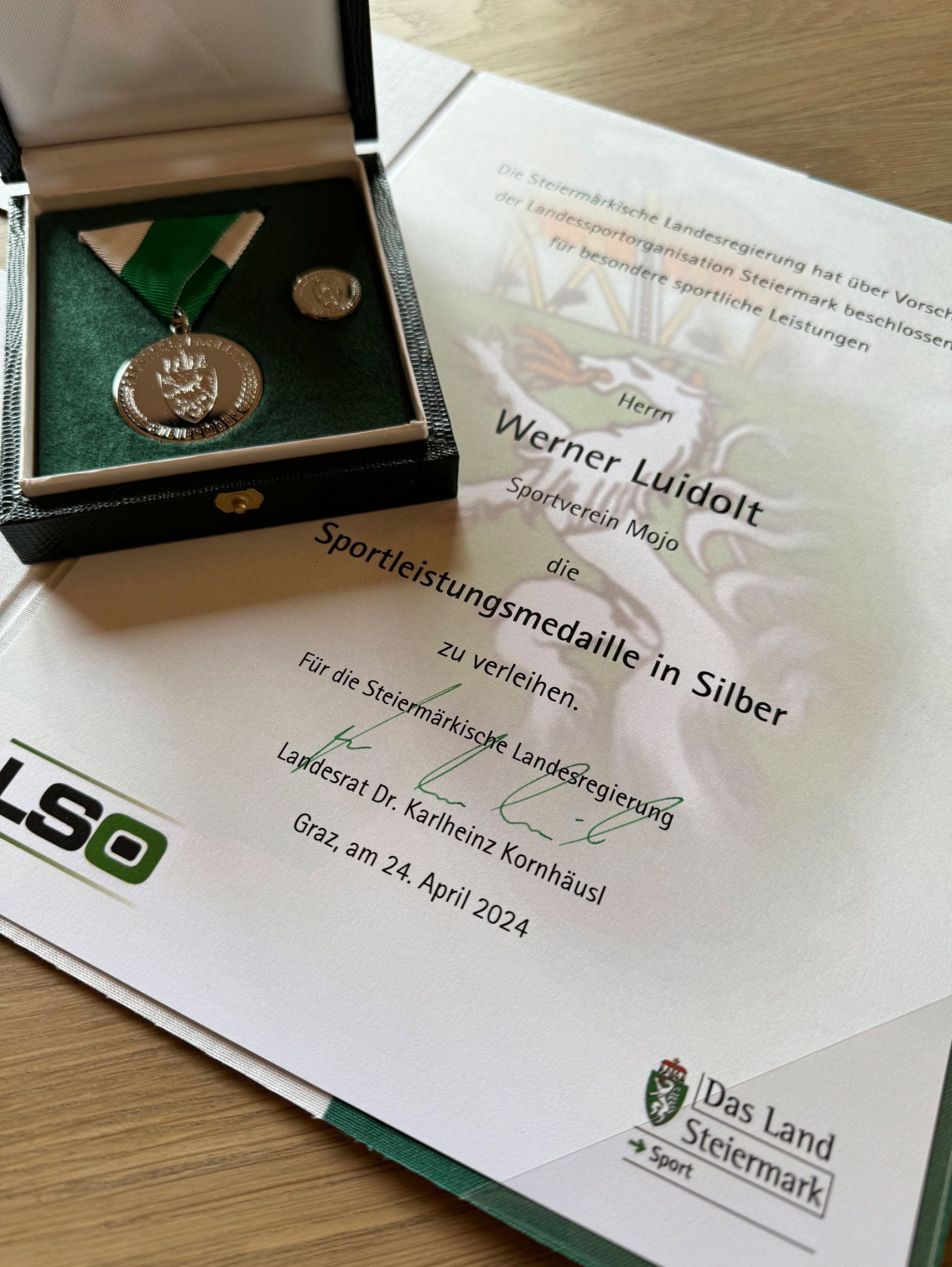 Sportleistungsmedaille in Silber für Werner Luidolt